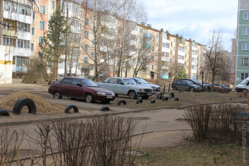Парковки во дворах: за и против