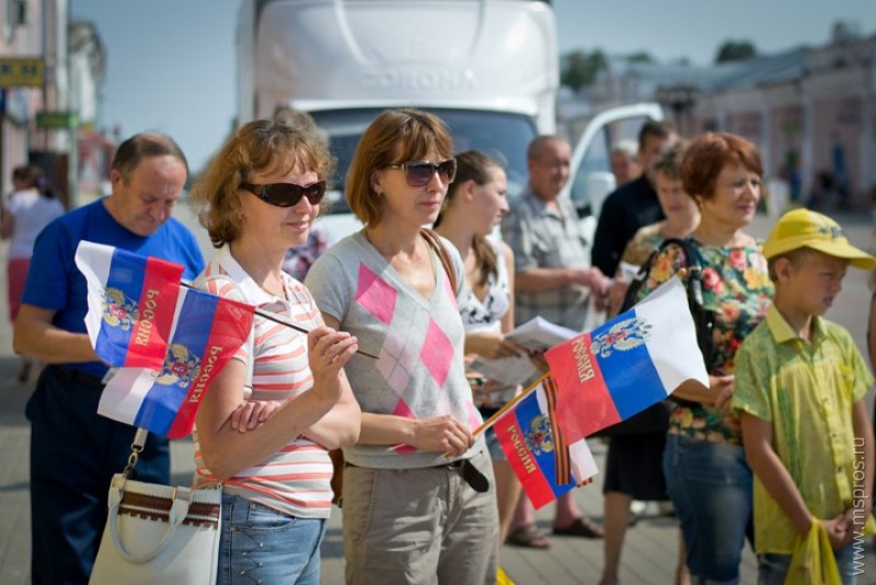 Российский флаг на Шуйском Арбате