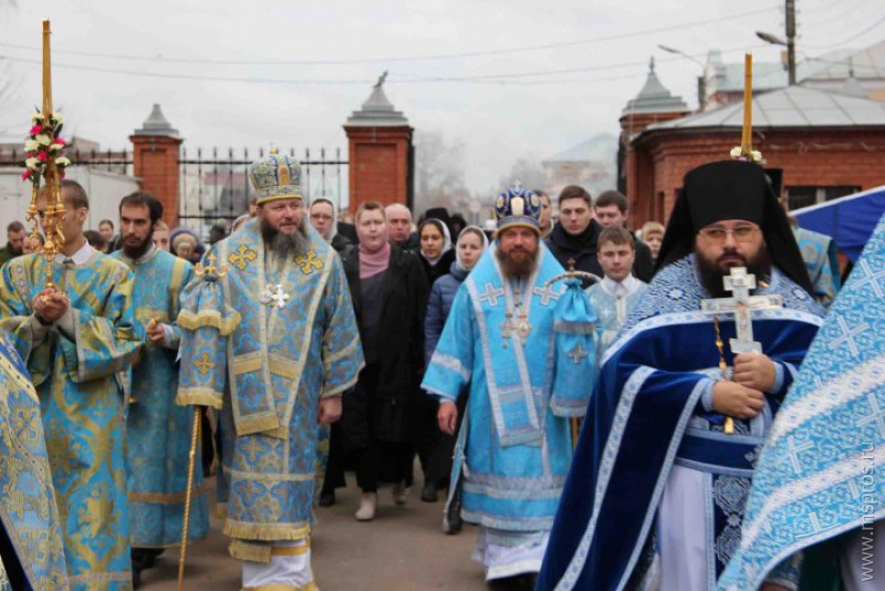 Православные шуяне отметили День чудотворной иконы