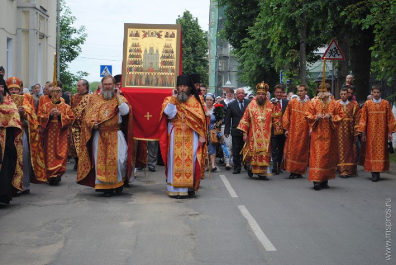 Крестный ход в честь Собора Иваново-Вознесенских  святых