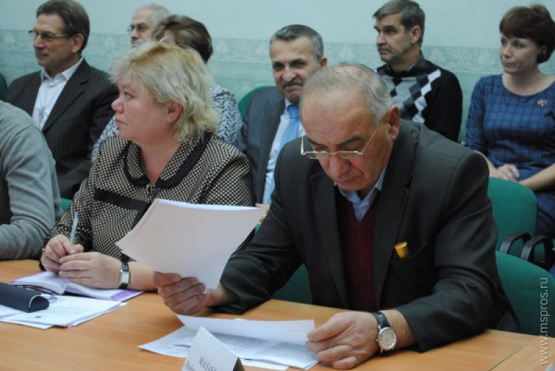 Депутаты приняли решение предоставить главе района отпуск