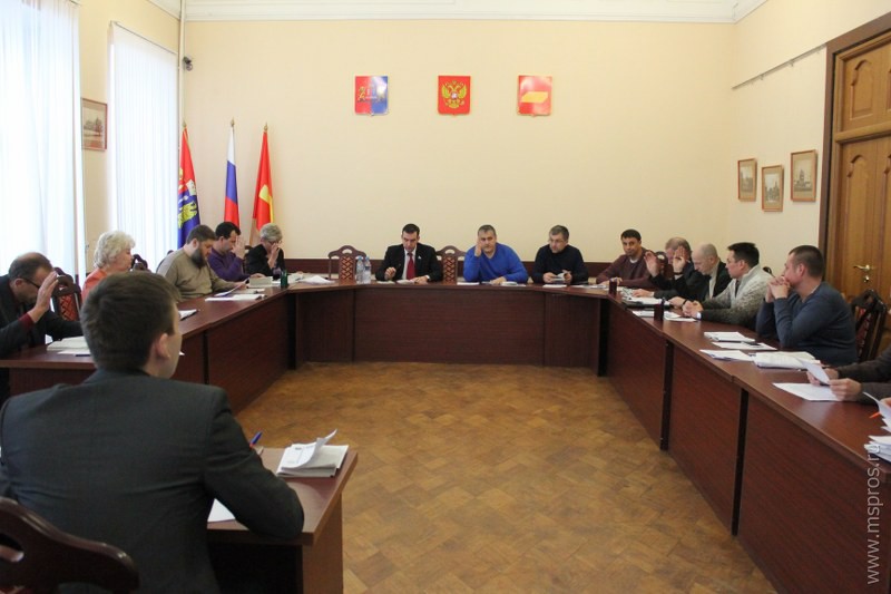 Депутаты обсуждали проект главного финансового документа