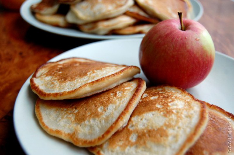 Оладьи с яблоками на кефире пышные рецепт с фото