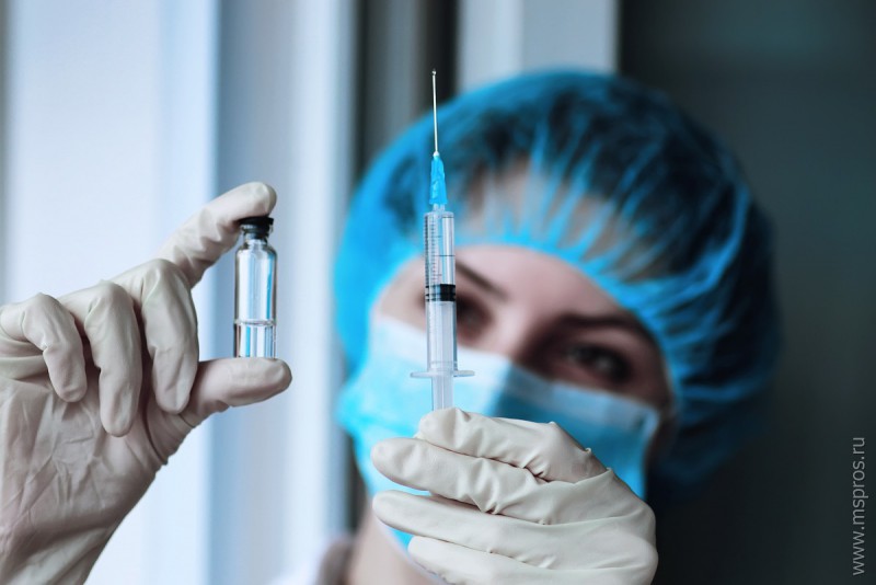 Масштабная вакцинация российских регионов должна начаться к концу недели