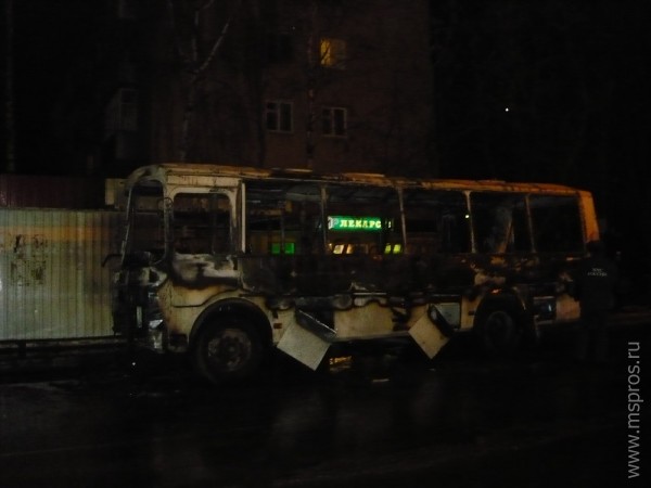 Почему сгорел пассажирский автобус?
