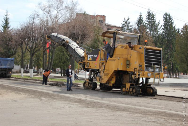 Город приступил к ремонту дорог